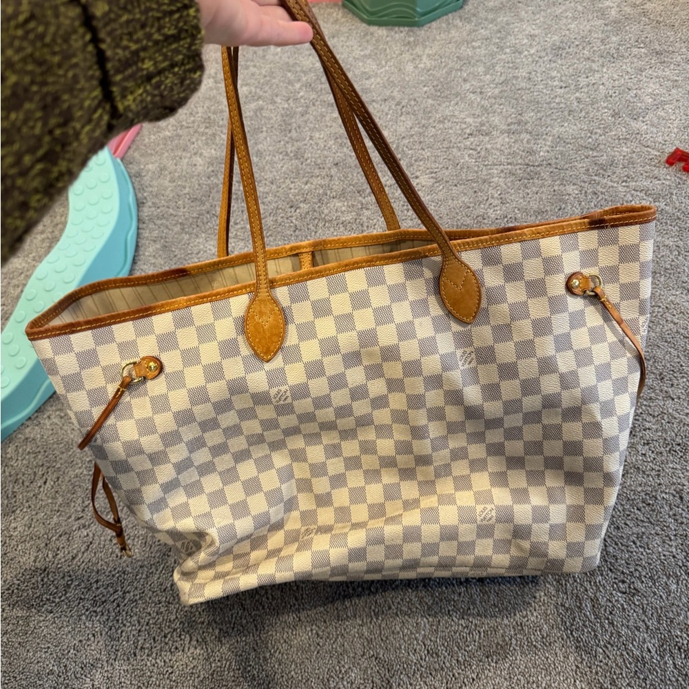 Louis Vuitton neverfull gym - Picture 2 of 3